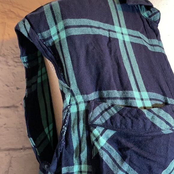 Dynamite Sleeveless Plaid Button Down Shirt Size Small - Picture 5 of 9